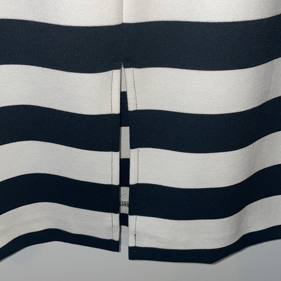 Express fitted dress - Picture 7 of 8